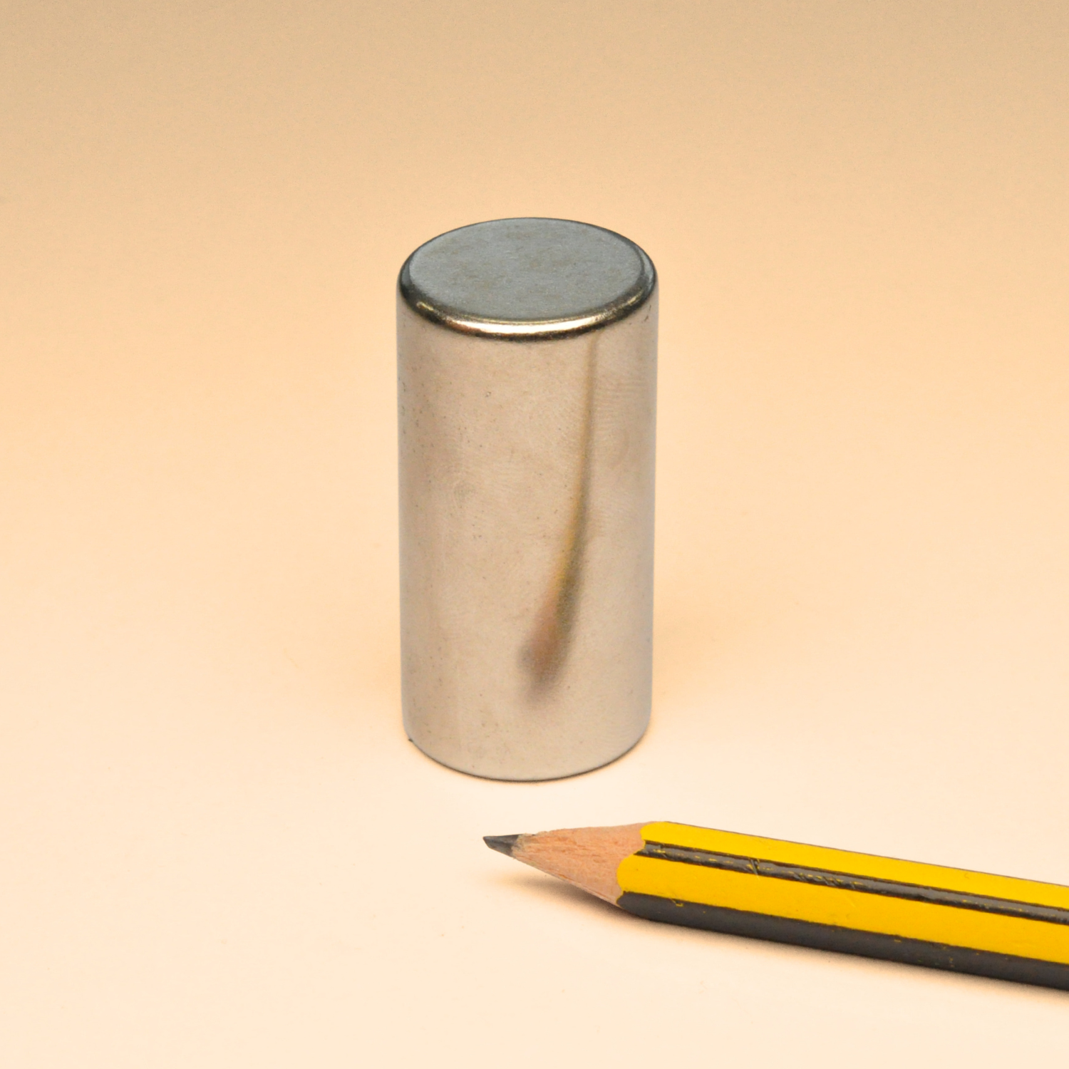 Neodymium Magnet Disc - 15mm diameter - 42mm thickness - grade n35 - Buy online wholesale and retail - model DN01.35NI00.1542